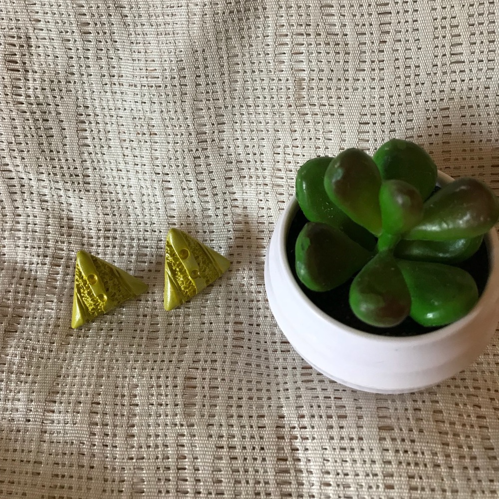 💚Green earrings